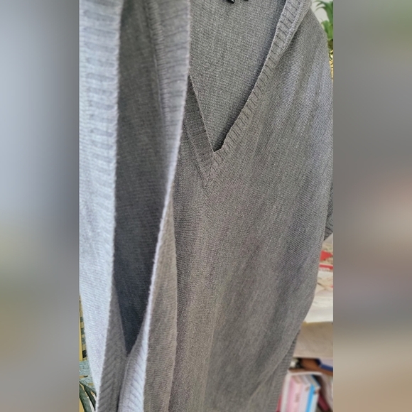 Forever 21 Heather Grey Hooded Poncho - Size S/P - Picture 3 of 6
